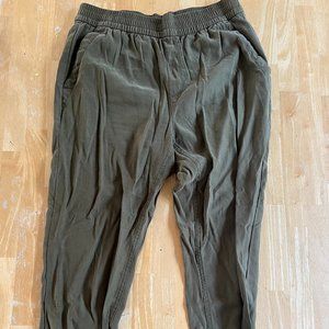 Old Navy high rise pull on twill joggers arboretum olive green medium